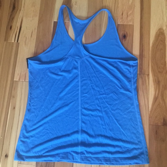 New. NIke Woman’s Dri-Fit Balance Tank Top - Picture 4 of 4